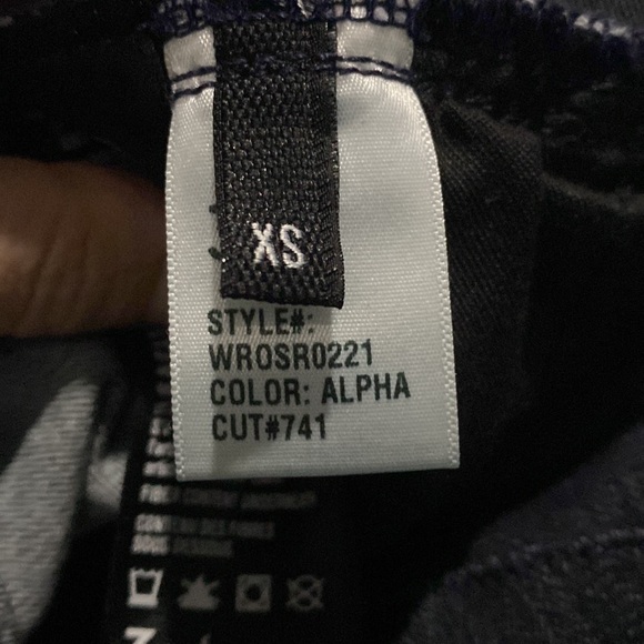 ❌SOLD❌3x1 Dark Wash Denim Off the Shoulder Jumpsuit💙💙💙 - Picture 13 of 13